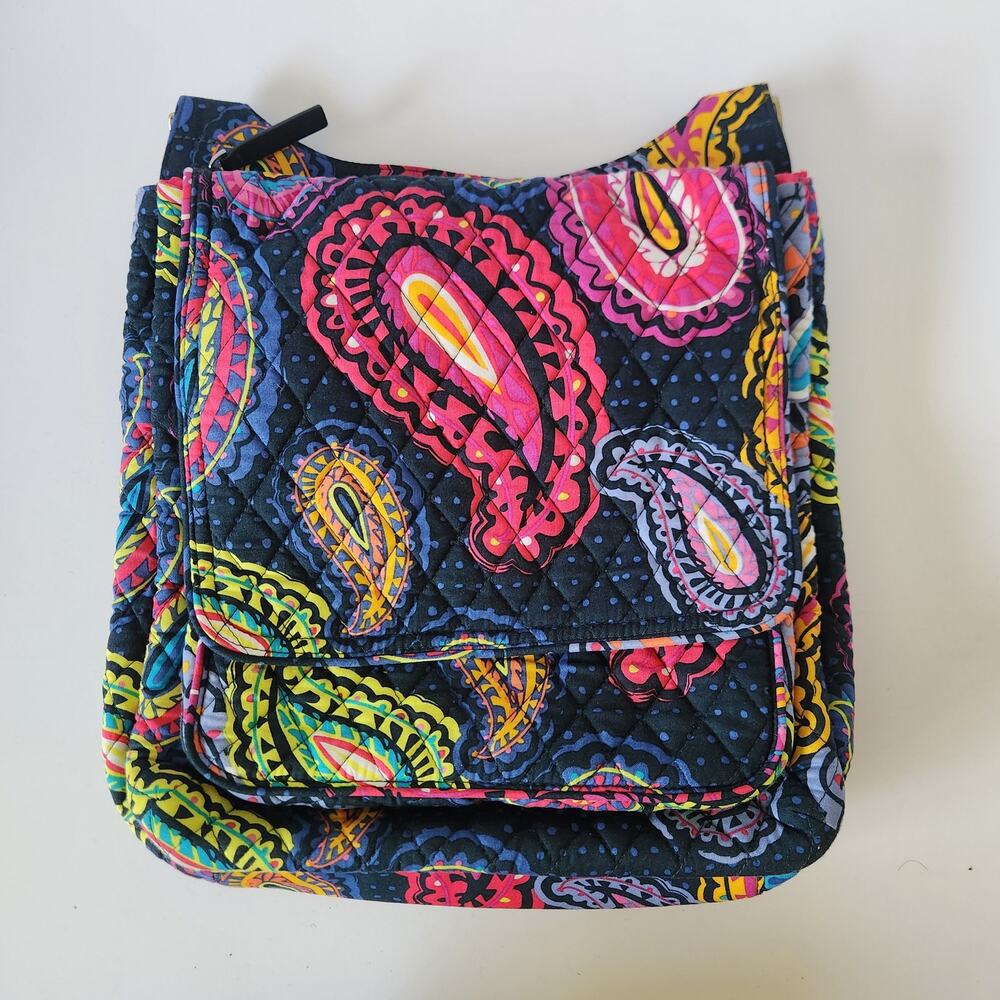 Vera Bradley Twilight Paisley Crossbody Messenger Mailbag Shoulder Purse Navy